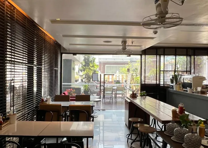 Aparthotel Citadines Sukhumvit 8 4*